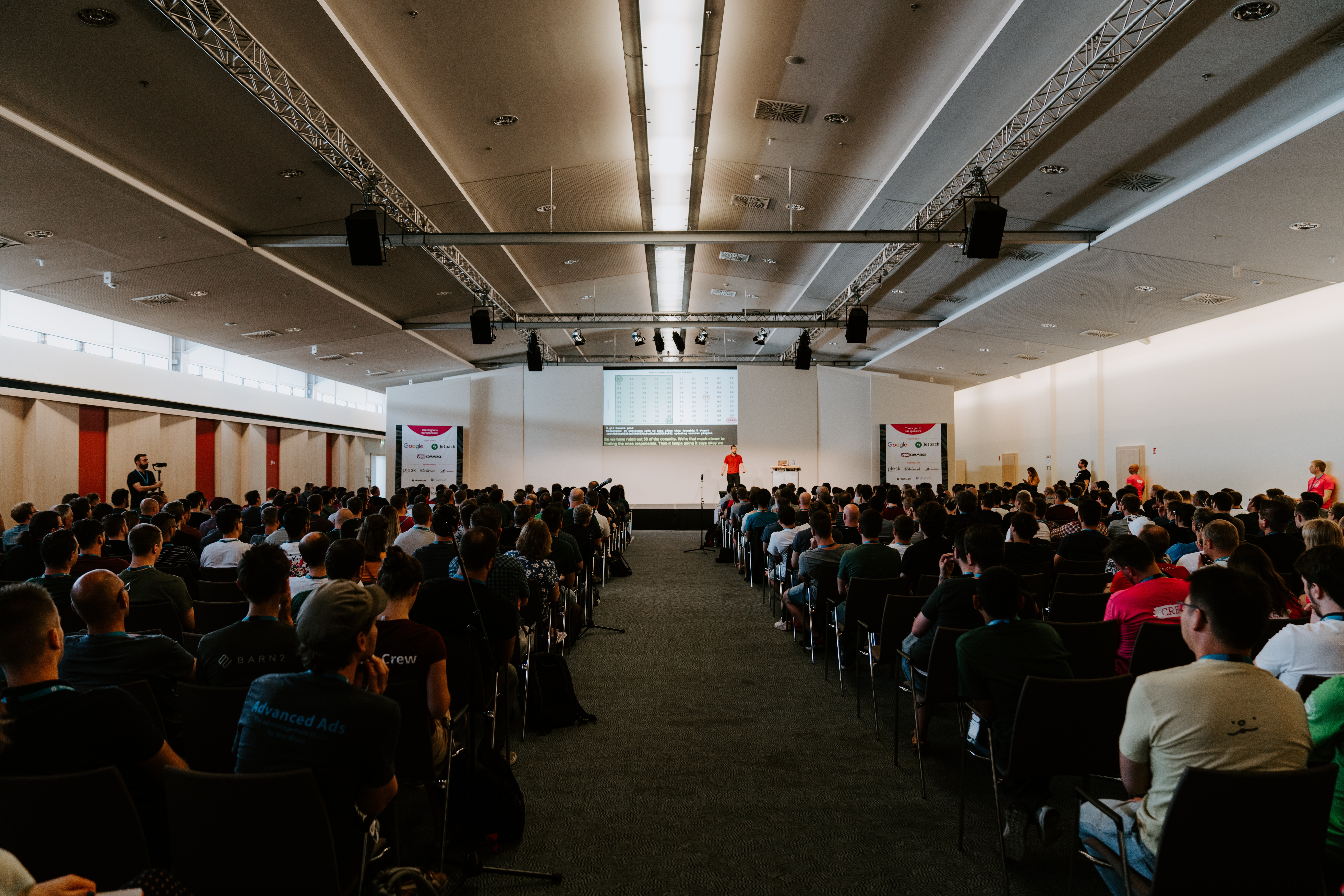 claudio-schwarz-_wDZkpybAfY-unsplash Details are key on loyalty programmes