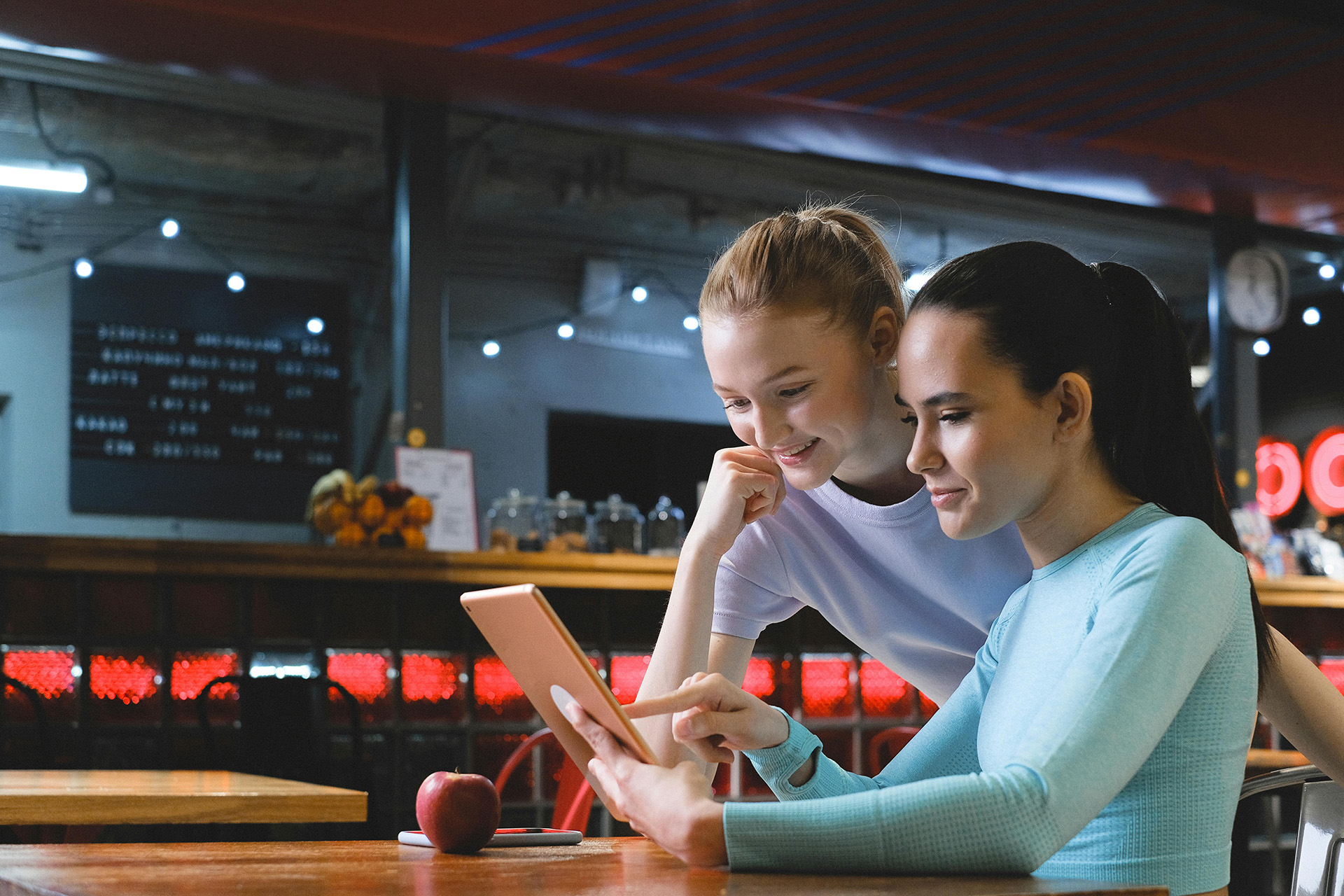 Evolution of hotel check-in – adapting to guest expectations and digital development