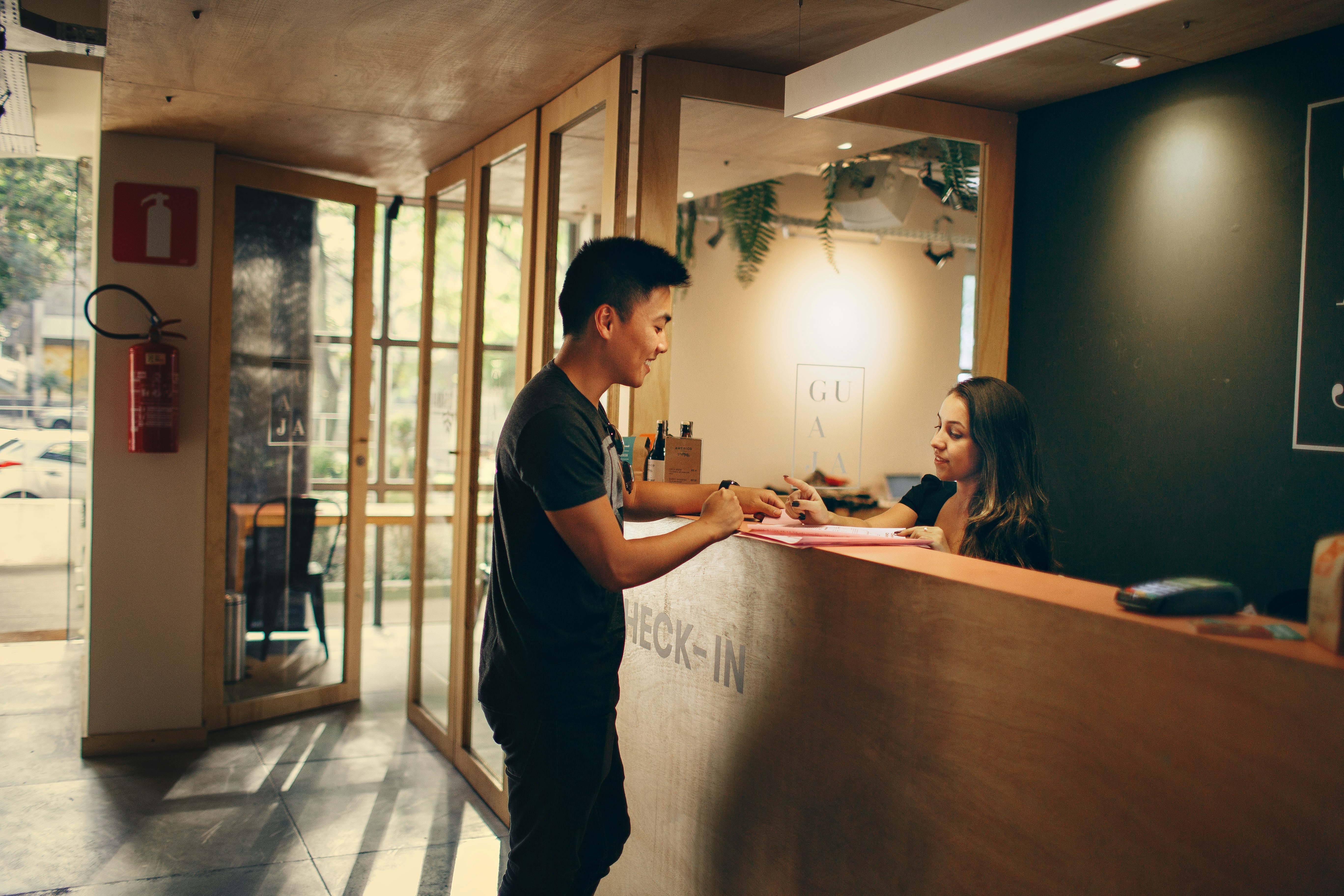 HOW TO TACKLE STAFF SHORTAGES WITH YOUR HOTEL MANAGEMENT SYSTEM