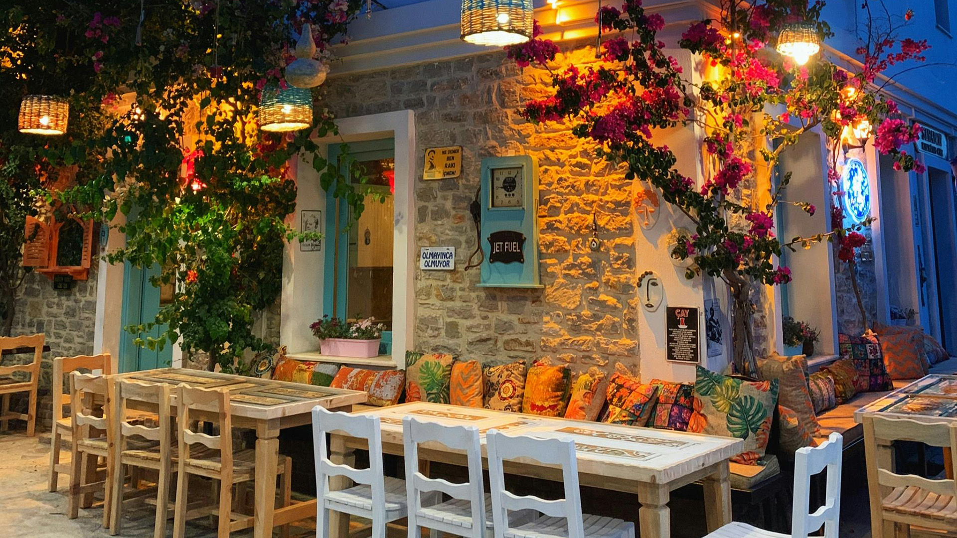 THE GROWTH OF BOUTIQUE HOTELS: HOW THE RIGHT PMS CAN HELP